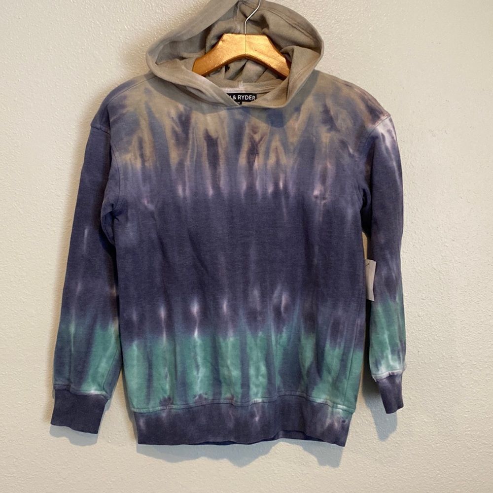5TH & RYDER  tie dye hoodie top - NWT